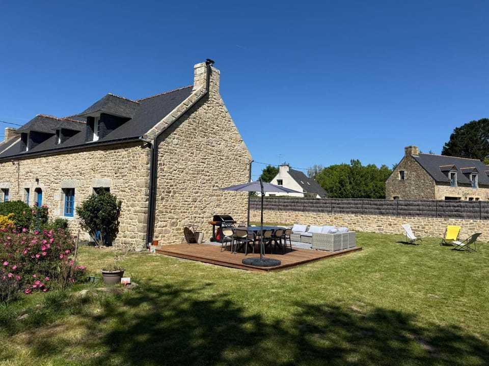 Longère de Kérinis House in Locmariaquer