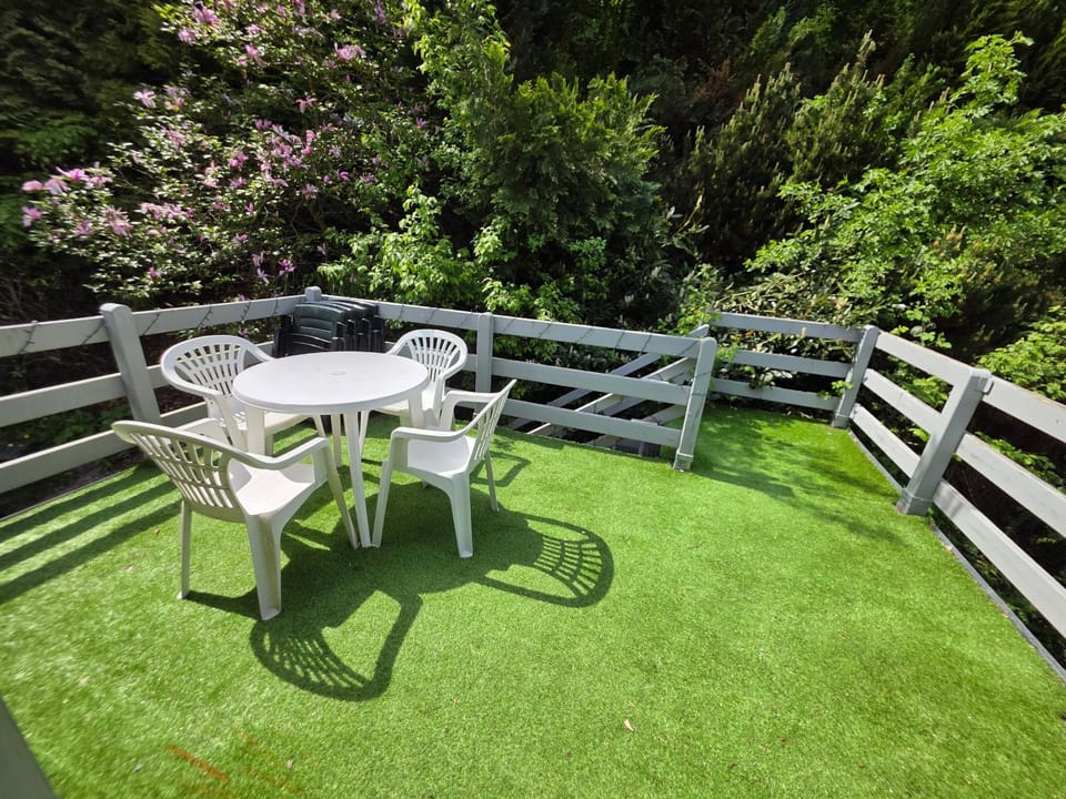 Balcony/Terrace, Garden view