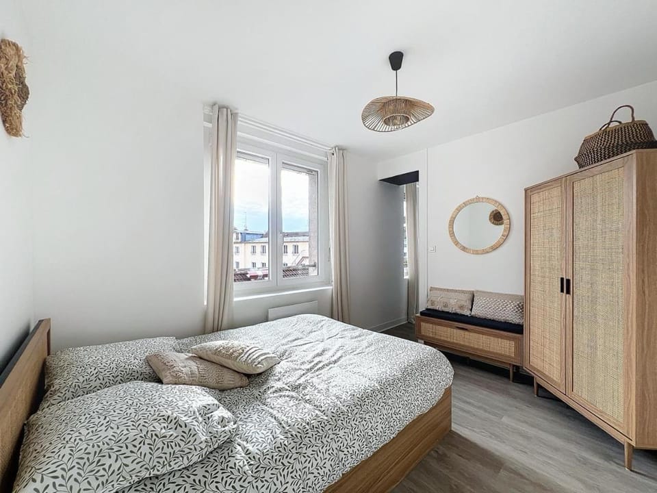 Bed, Bedroom, wardrobe