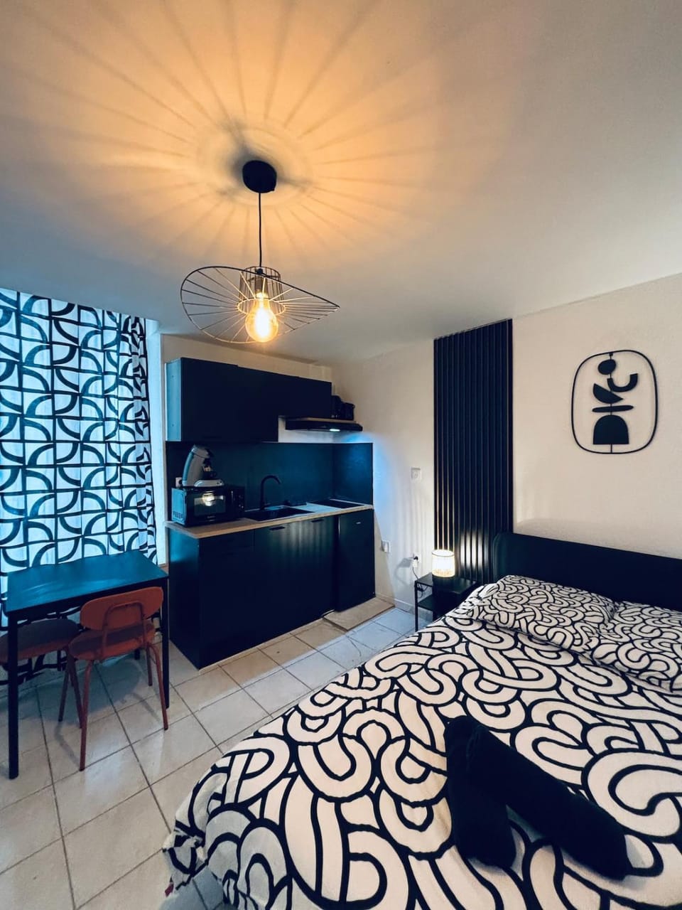 Love Room-Jacuzzy-Beziers Apartment in Béziers
