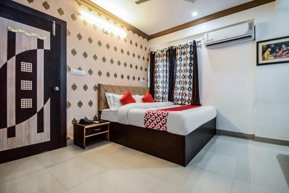 Bed, Bedroom, air conditioner