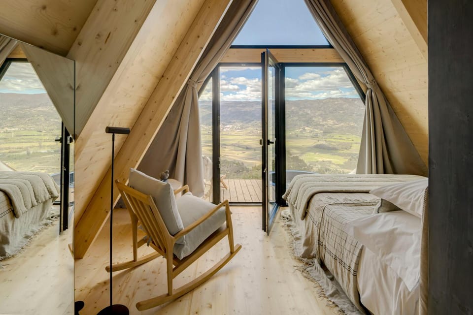 Property building, View (from property/room), Bedroom, Mountain view, Mountain view