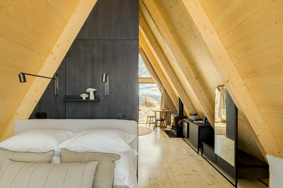Coffee/tea facilities, Living room, Bedroom