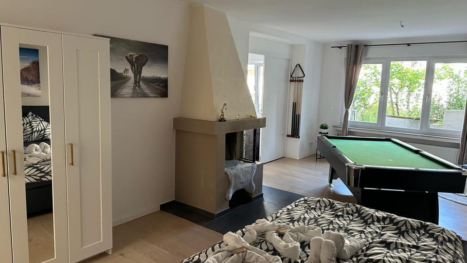 Burg Panoramablick City Retreat Moderne FeWo Apartment in Cochem-Zell