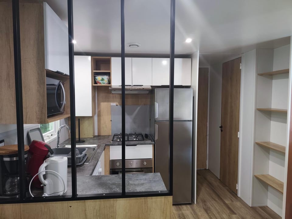 Jolie Mobil Home climatisé 58 Campground/ 
RV Resort in Saint-Jean-de-Monts
