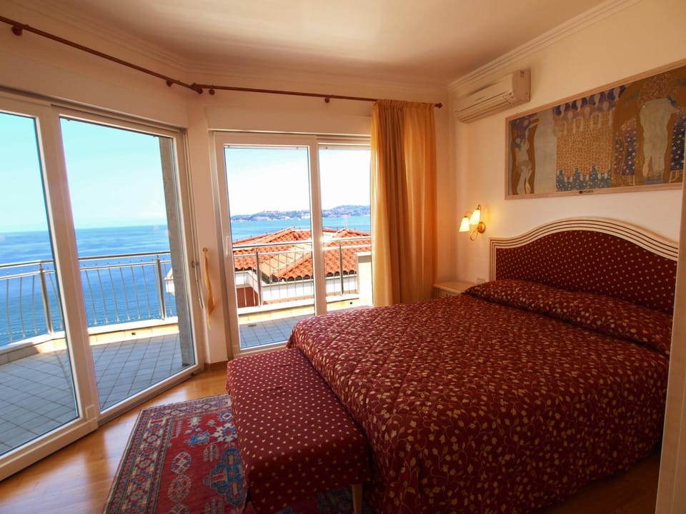 Balcony/Terrace, Bedroom