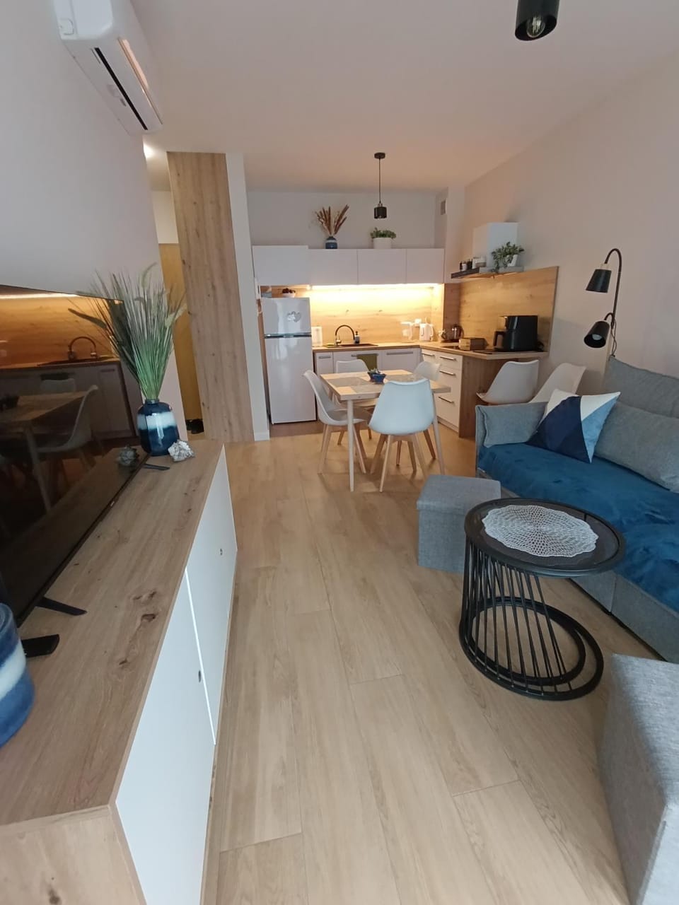 Living room, Seating area, pet friendly