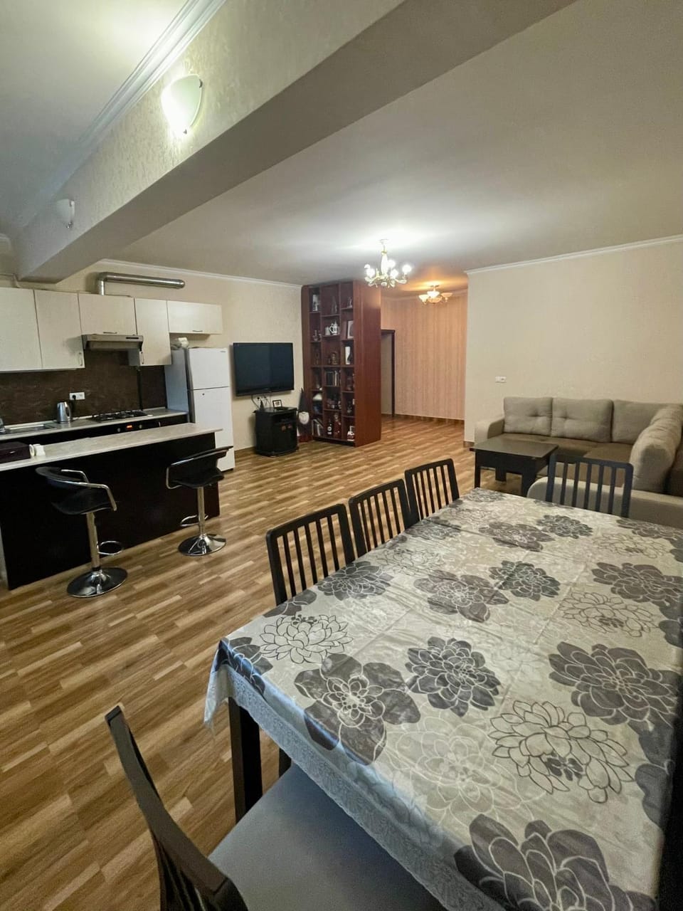 Living room, Seating area, Evening entertainment