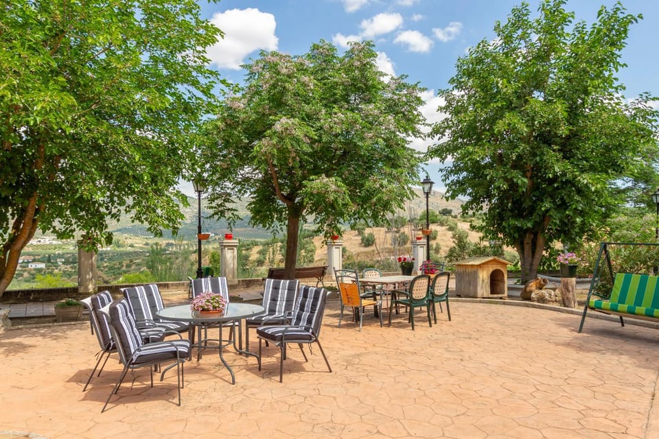 Natural landscape, Garden, Balcony/Terrace, Mountain view