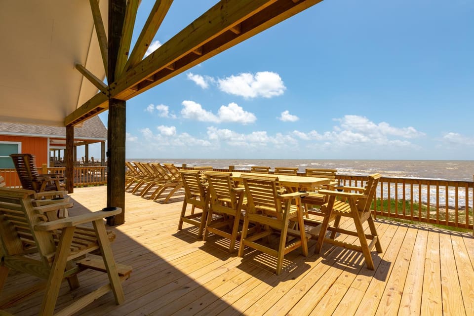 Serenity by Bolivar Vacations! Beachfront & Gameroom House in Bolivar Peninsula