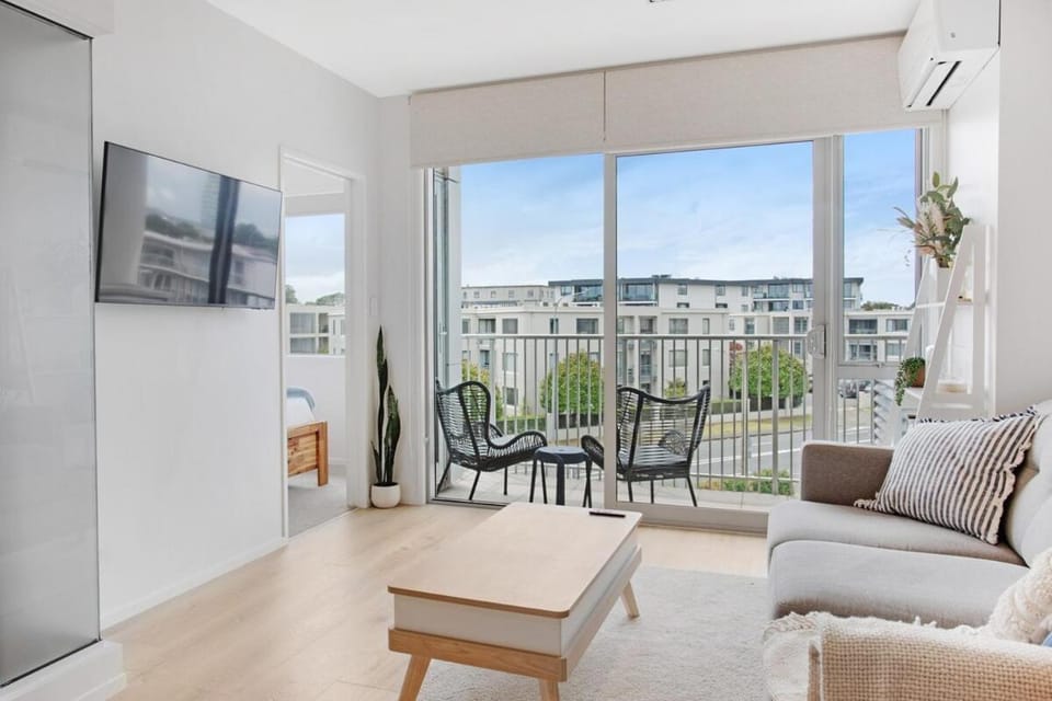 Takapuna Central Stylish 2BR Carpark Aircon Apartment in Auckland