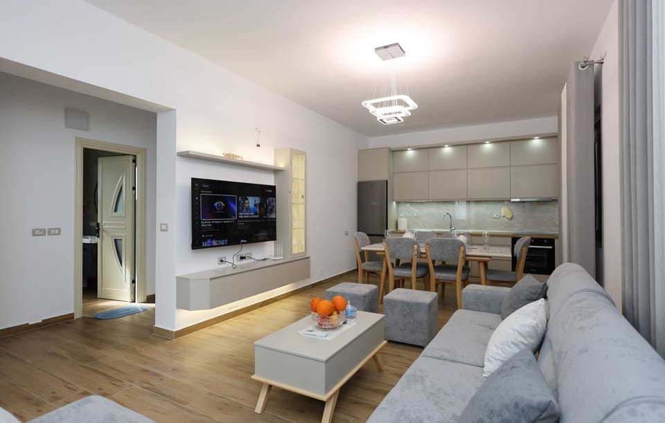 Kitchen or kitchenette, Living room, Seating area, Dining area, minibar, air conditioner