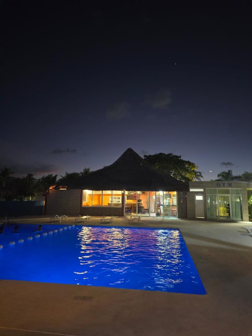Espectacular Beach & Laguna view Cancun at SALVIA CONDOMINIUMS Apartment hotel in Cancun