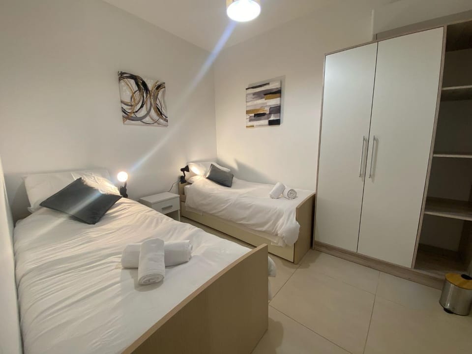 Bed, Photo of the whole room, Bedroom, towels, wardrobe