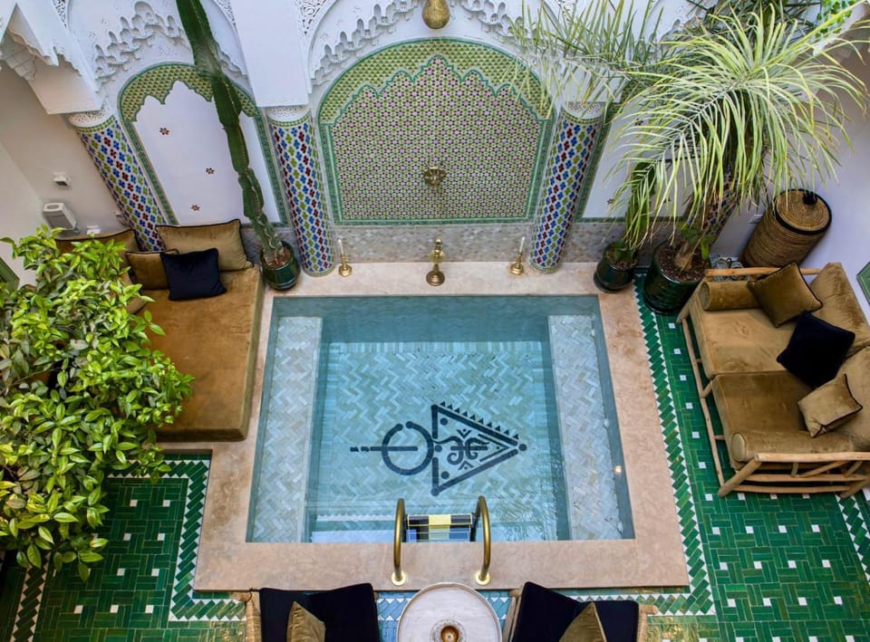 Patio, Pool view, Swimming pool, sunbed