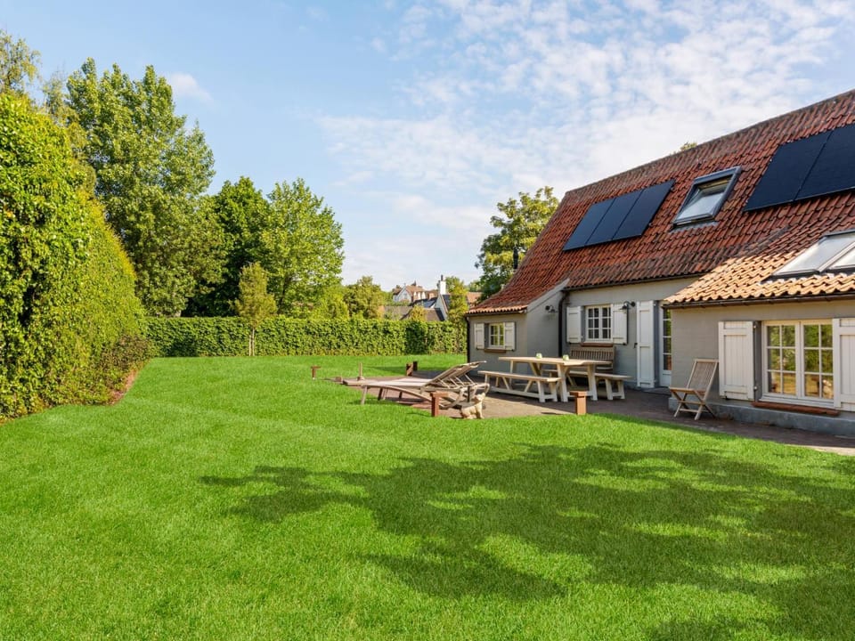 Property building, Summer