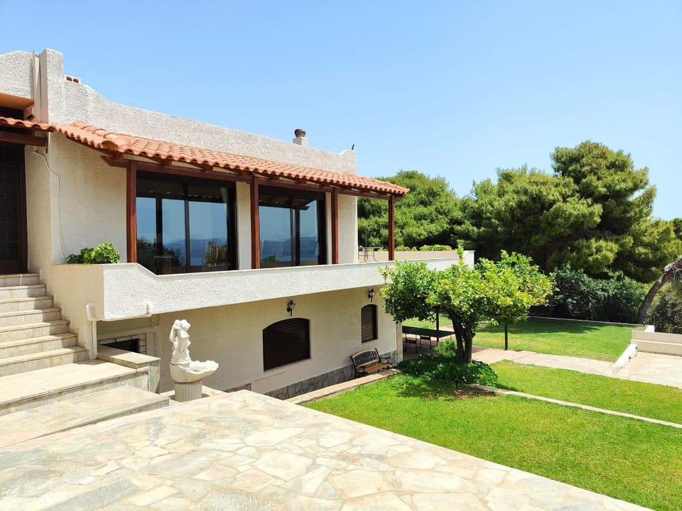Property building, Garden view