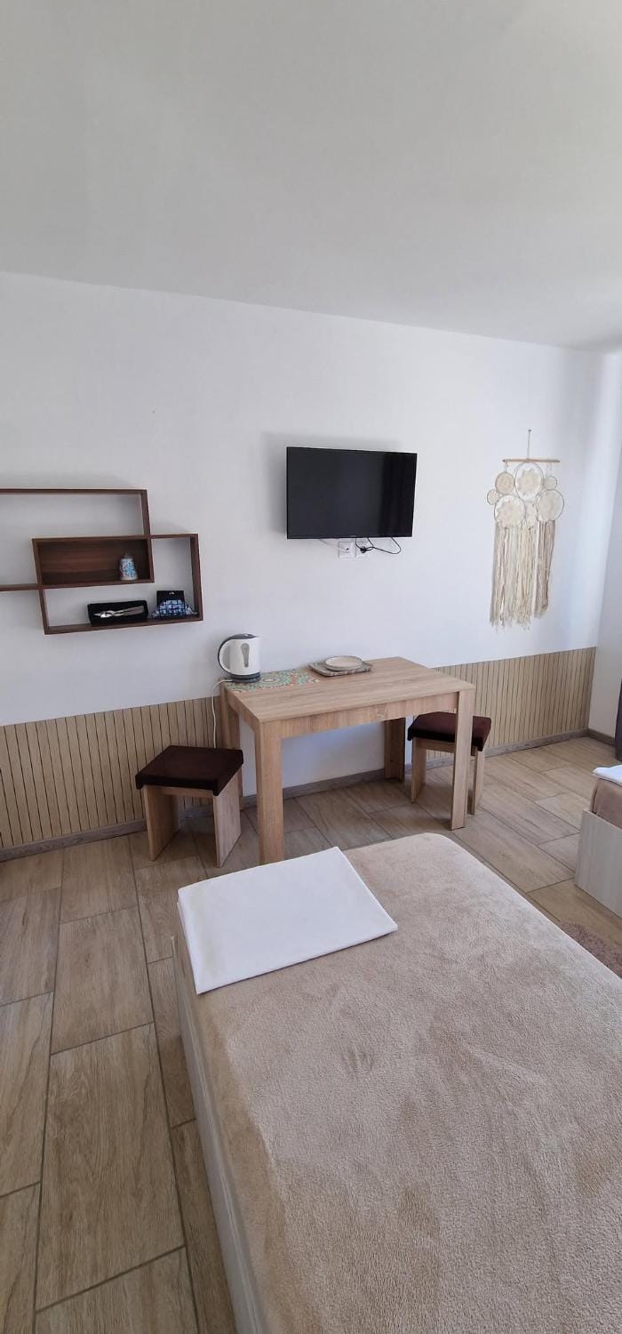 TV and multimedia, Seating area
