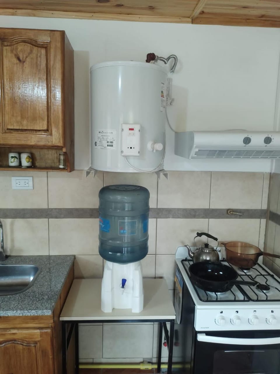 Kitchen or kitchenette