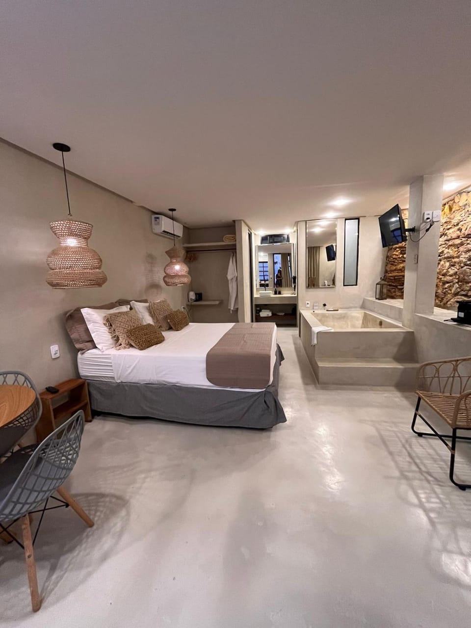 Photo of the whole room