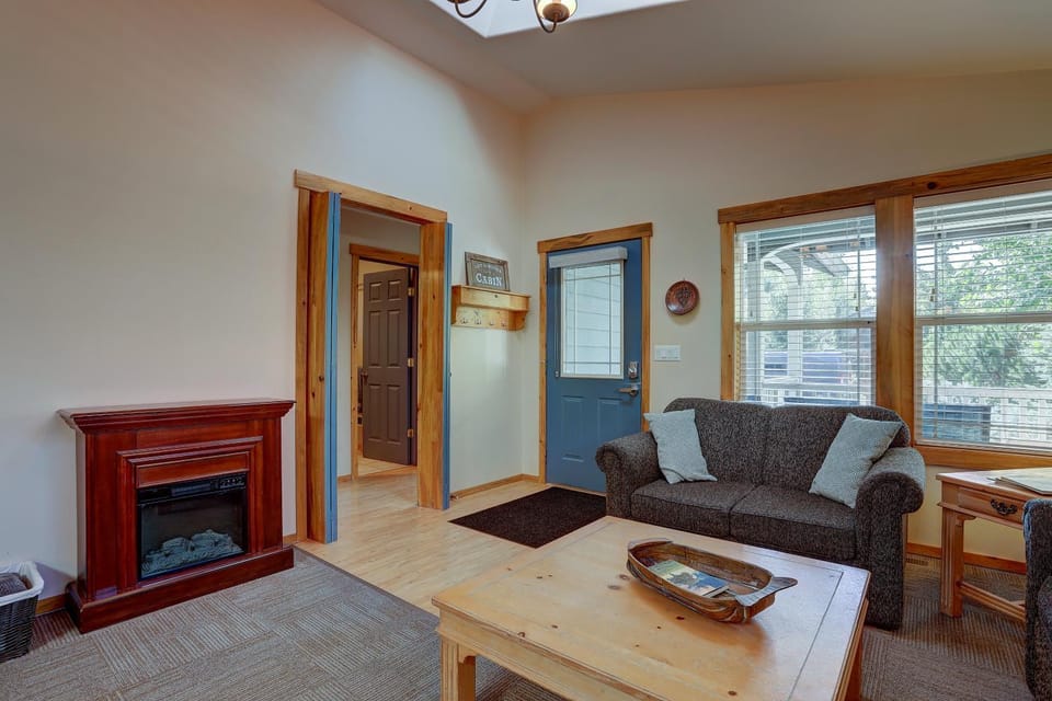 Huckleberry Cottage House in Bend