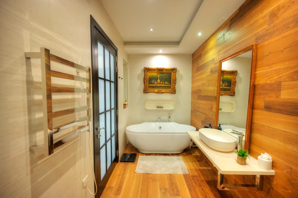Luxury 2 bedroom with large outdoor & jacuzzi JBAS1-1 Apartment in Saint Julians