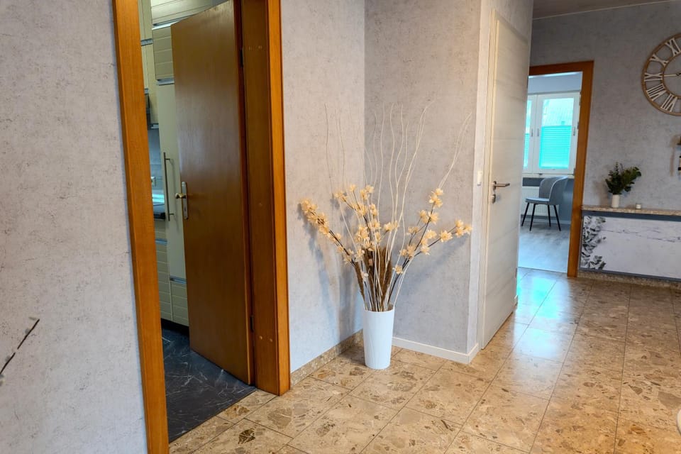 Other, Photo of the whole room