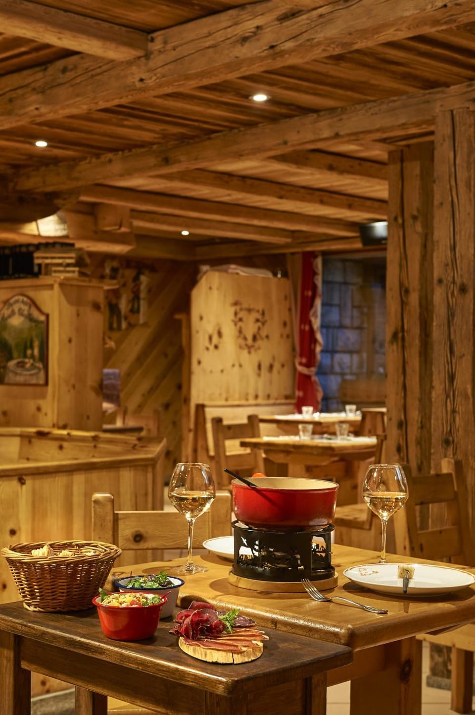 Restaurant/places to eat, Food and drinks