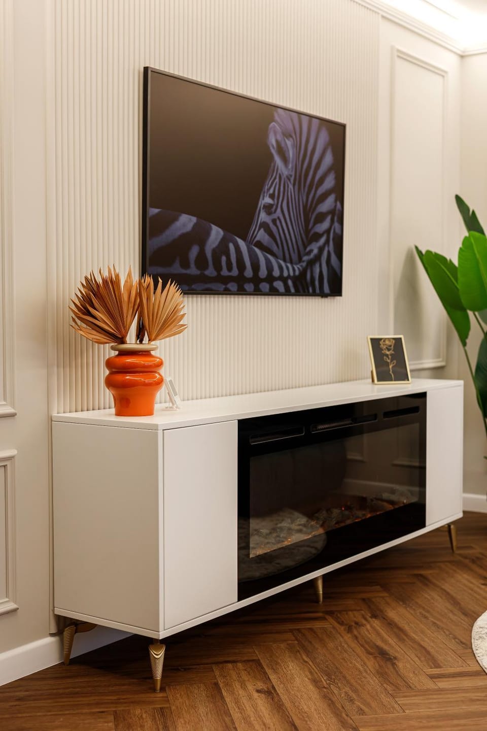 TV and multimedia, Decorative detail, fireplace