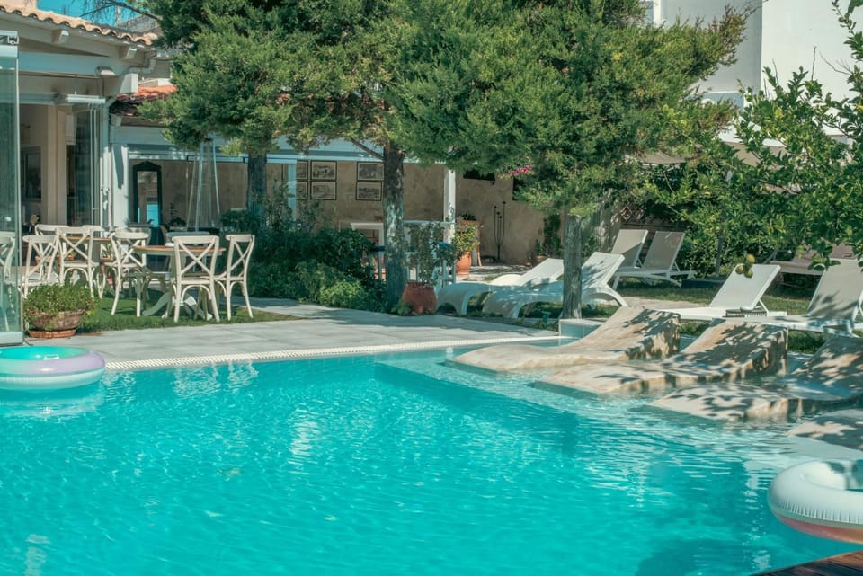 Day, Garden, Garden view, Pool view, Swimming pool, sunbed