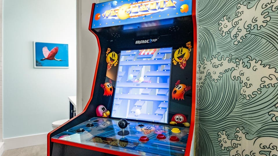 Wayward Sun Luxury 4BR Gulf Retreat w Pool, Hot Tub & Elevator House in Bolivar Peninsula