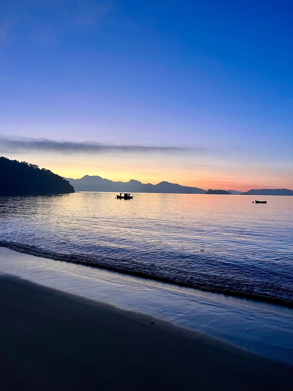 Nearby landmark, Day, Natural landscape, Beach, Mountain view, Sea view, Sunrise, Sunset