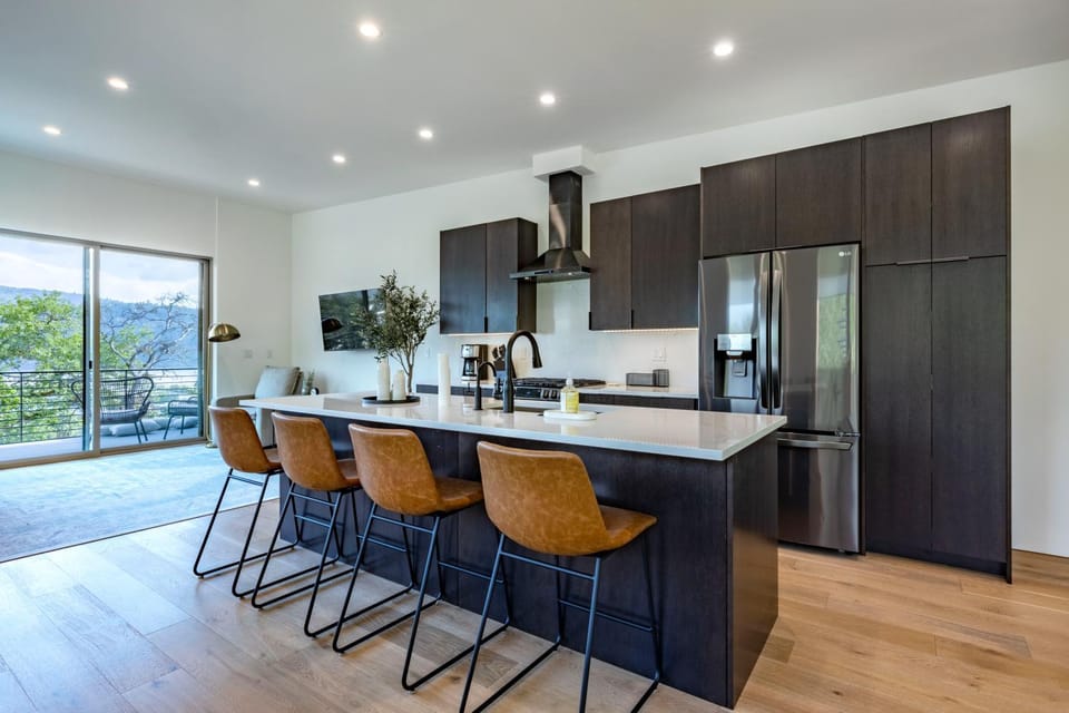 Sherman Retreat House in Hood River