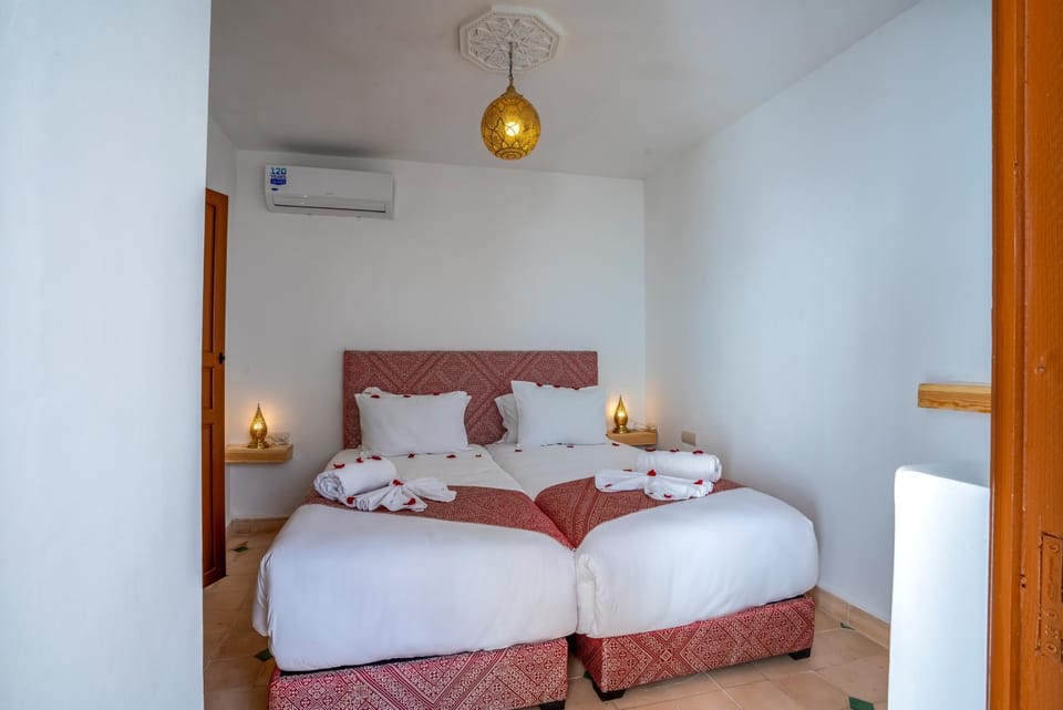 Bed, Photo of the whole room