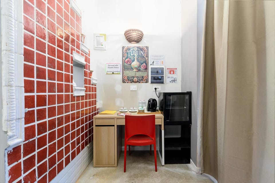 Photo of the whole room, Seating area, heating, air conditioner