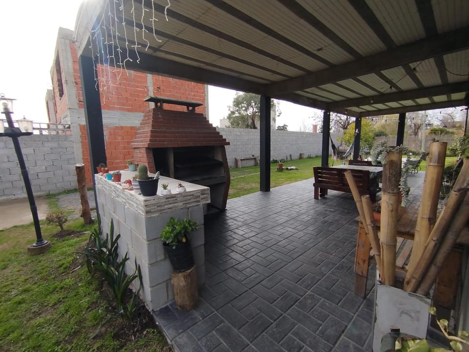 El Rancho de la Familia House in Buenos Aires Province