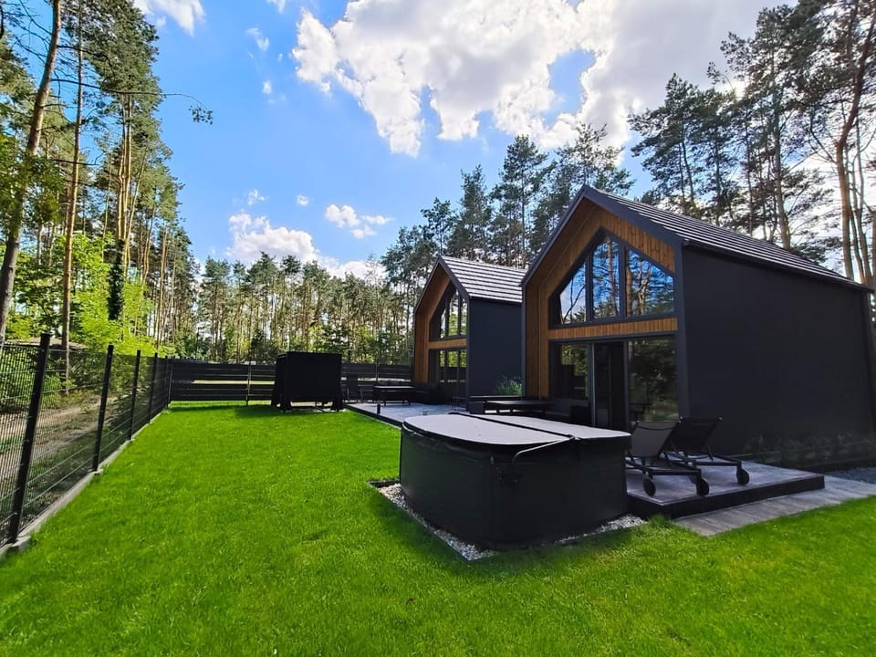 Property building, Natural landscape, Garden view
