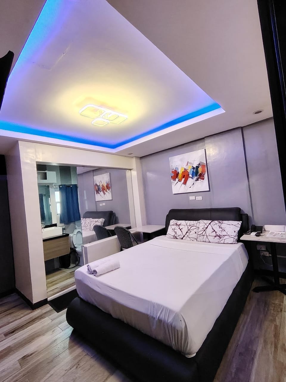 CF Grand Central Hotel in Angeles