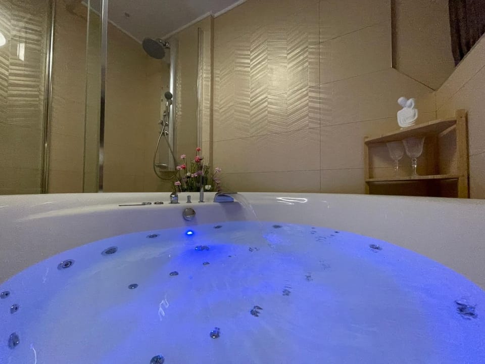 Apartman Jacuzzi Be Happy Apartment in City of Zagreb