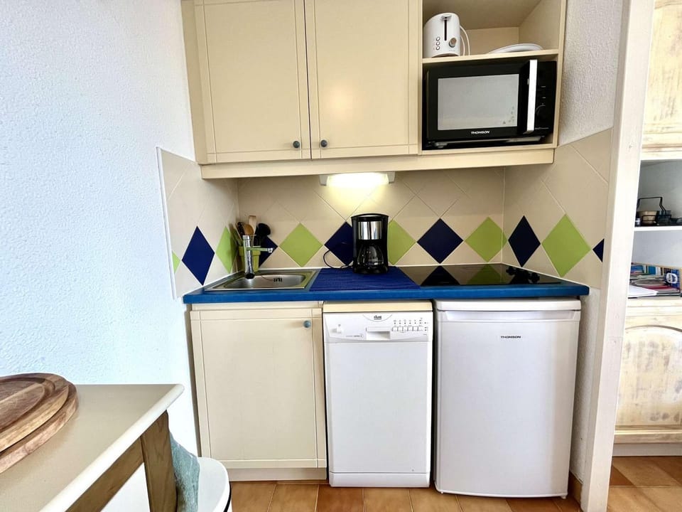 Appartement avec terrasse vue mer et parking à La Croix-Valmer - FR-1-226B-231 Apartment in La Croix-Valmer