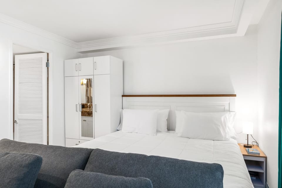 Bed, Bedroom, wardrobe