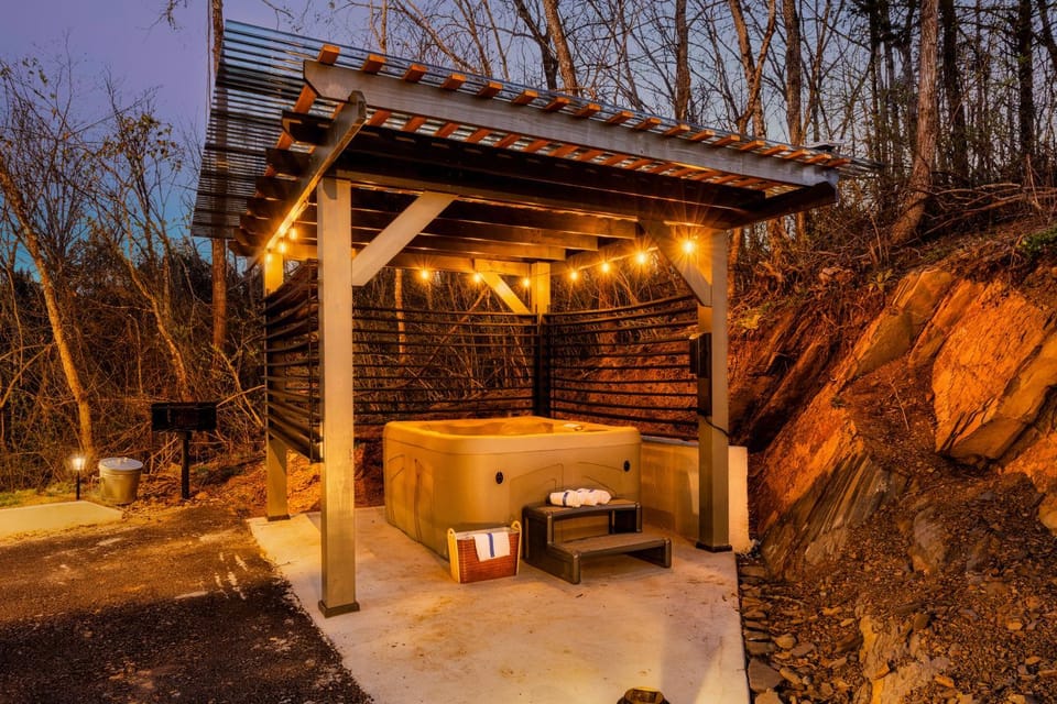 Night, Natural landscape, BBQ facilities, Hot Tub