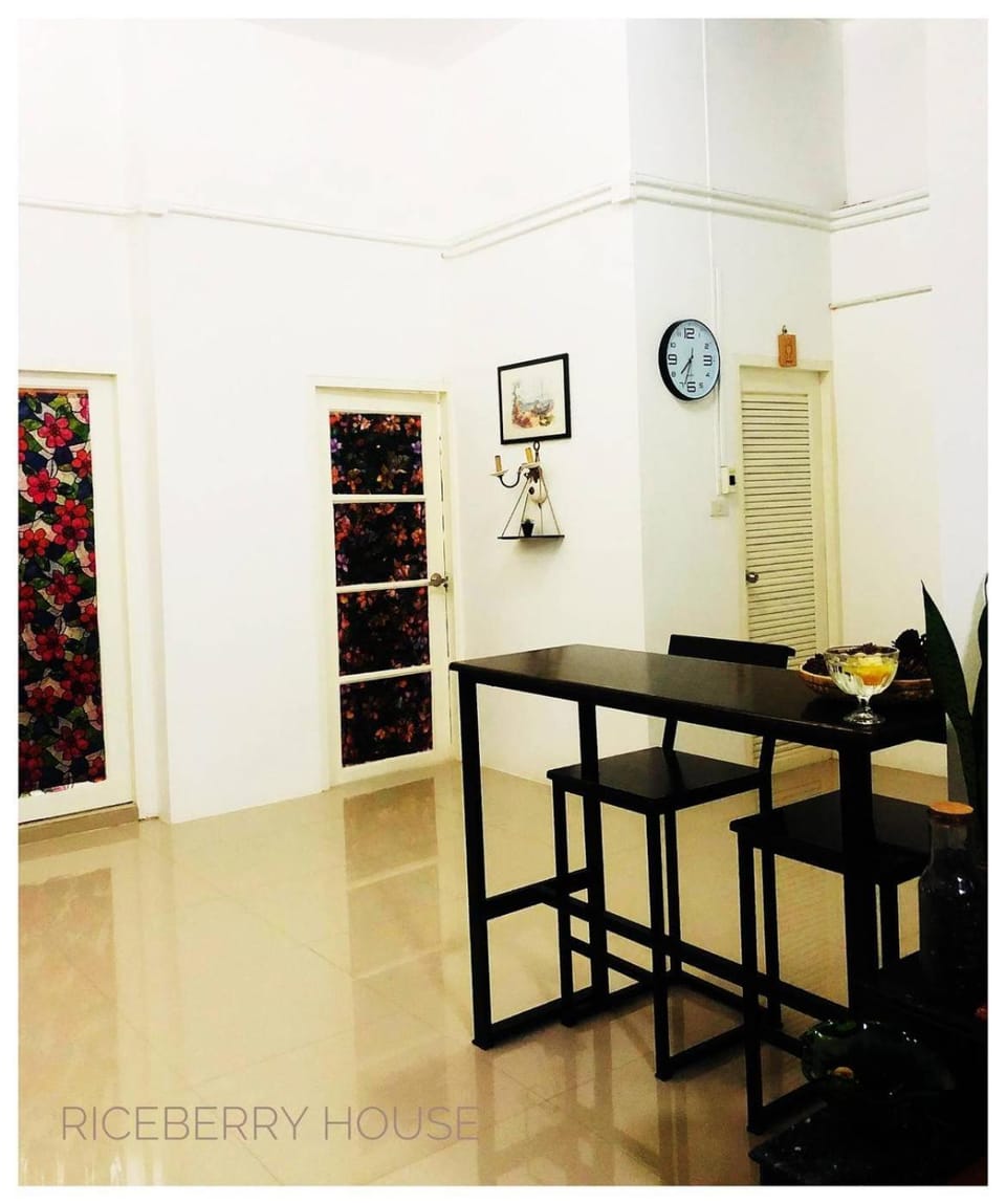 Homestay Riceberry Ramintha Vacation rental in Bangkok