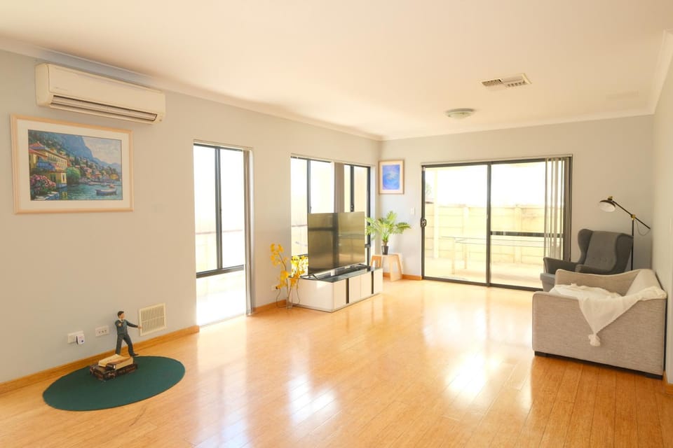 TV and multimedia, Living room, air conditioner