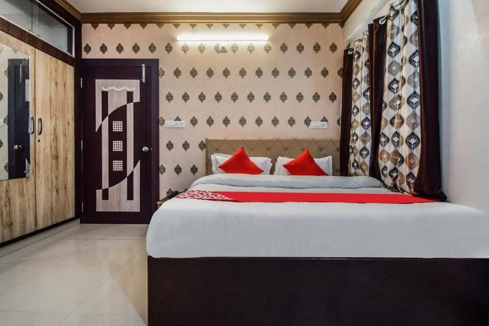 Hotel Amrapali Udaipur Hotel in Gujarat