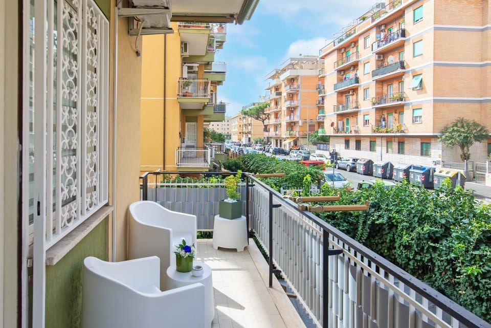 Balcony/Terrace, Photo of the whole room