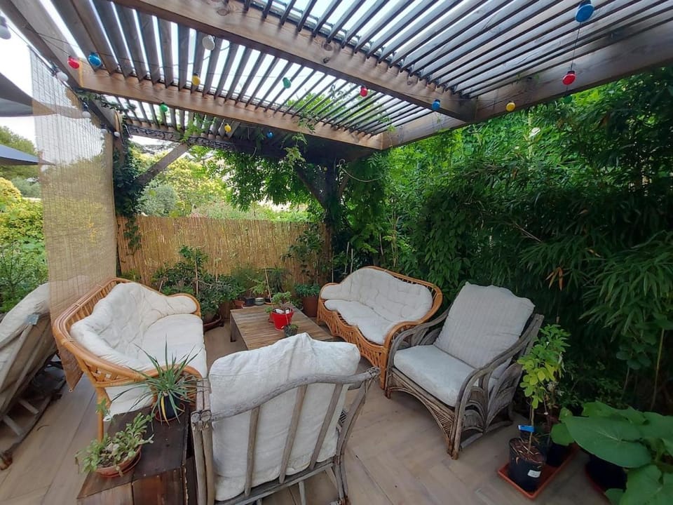 Patio, Spring, Day, Garden, View (from property/room), Balcony/Terrace, Living room, Seating area, Dining area, Garden view