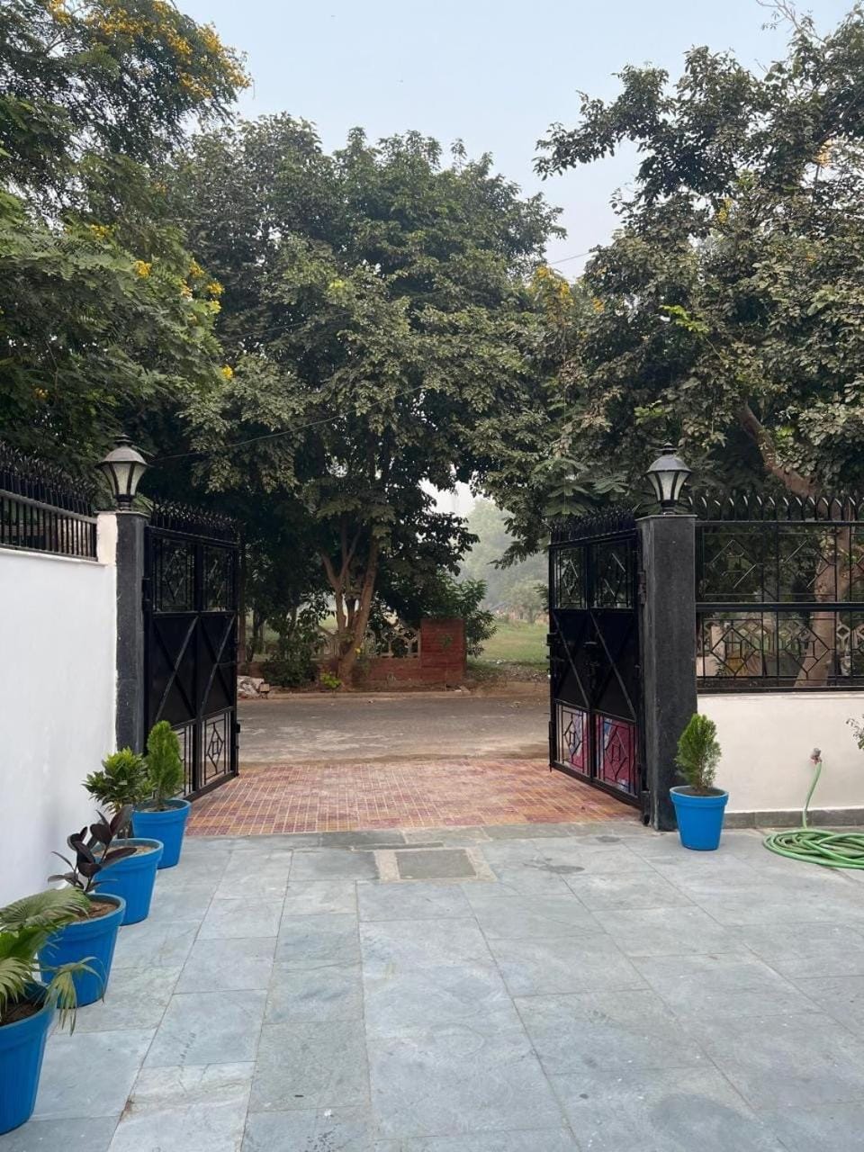Great Location - 2 BHK Modern Villa with Peaceful Vibes Villa in Uttar Pradesh