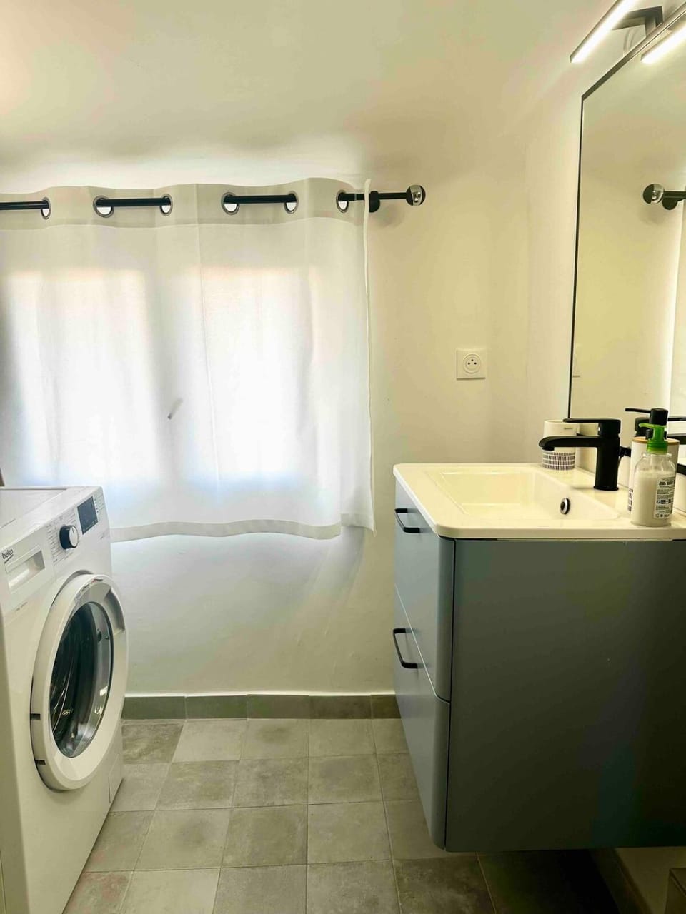 Charmant studio Vieux Nice Apartment in Nice