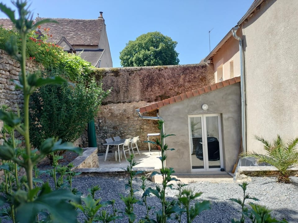 Patio, Garden view
